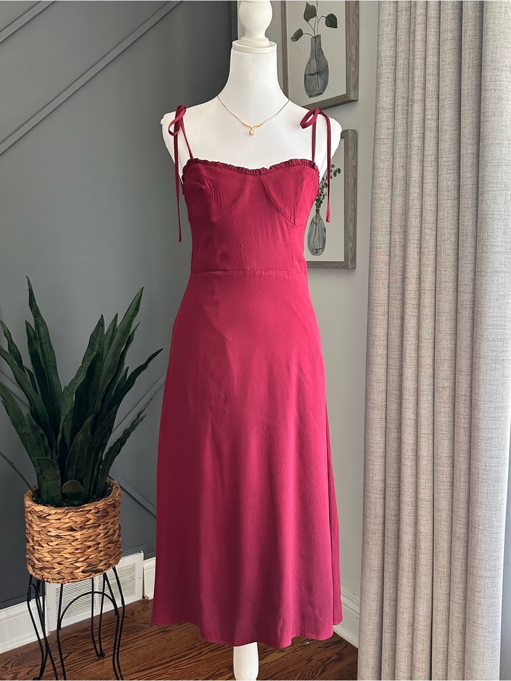 Forever 21 Raspberry Tie-Shoulder Midi Dress